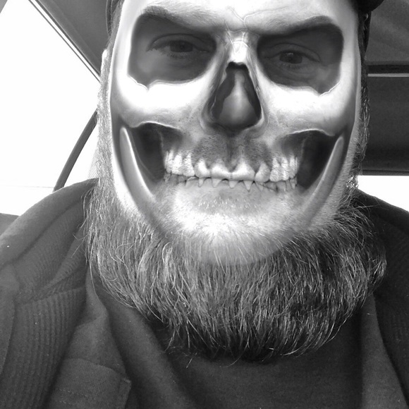 Meet your Posher, Ronnie - Picture 3 of 4